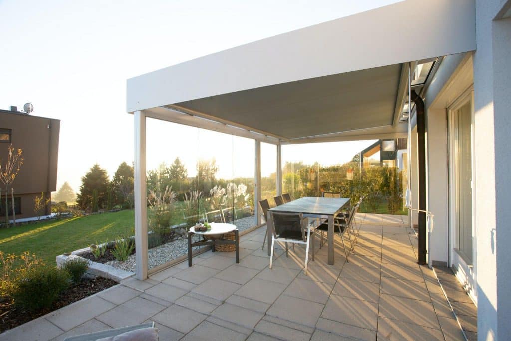Read more about the article 5 Benefits of Adding a Pergola to Your Backyard
